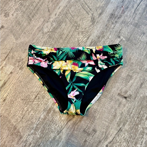 COPY - Tommy Bahamas High-Waisted Bikini Bottom MRSP $90 - Picture 3 of 6